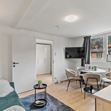 Farawayhomes Leoben #p82 *